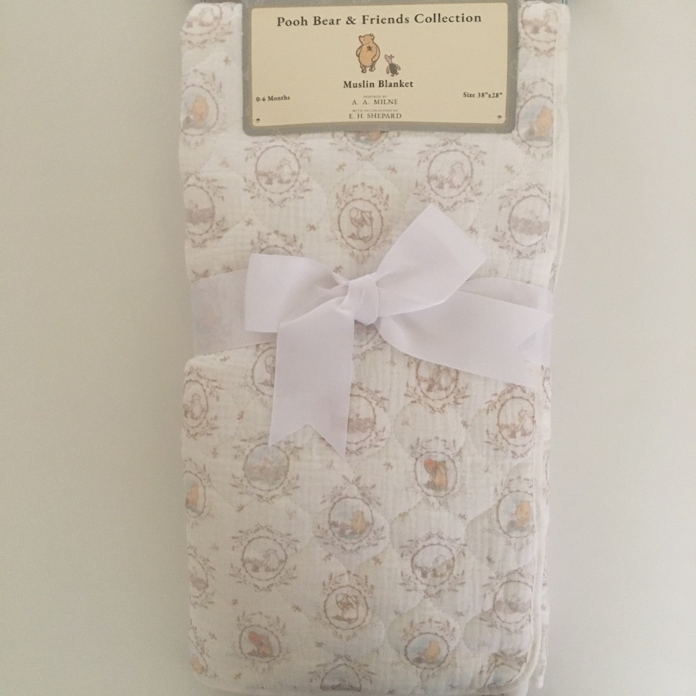 Cotton Muslin Quilt Baby Blanket Winnie the Pooh Bear Collection NEW
